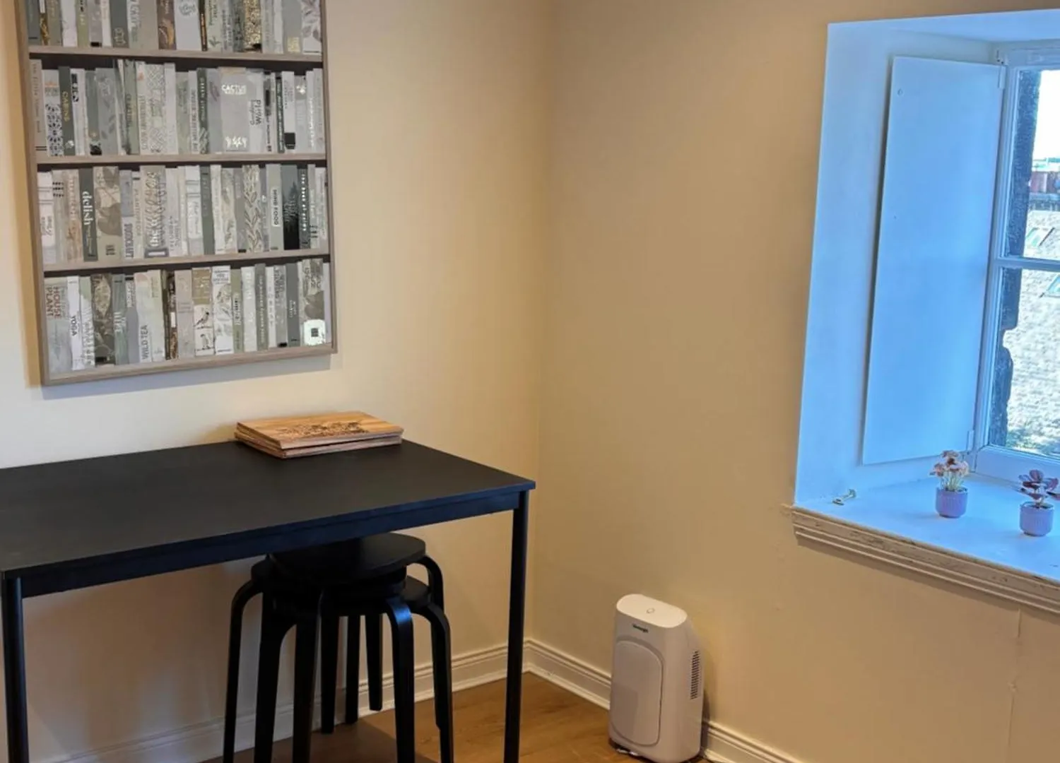 The Shore Modern Edinburgh 2 Bedroom Apartment 0*,