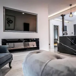 Luxury Royal Mile Boutique 2bedroom Apartment