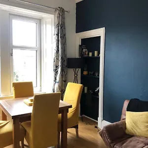 Lovely 2 Bedroom Close To City Centre Edinburgh