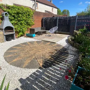 Appartement Cosy With Free Parking Close To Airport, Édimbourg